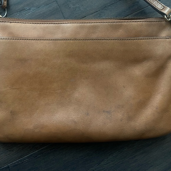 Fossil Brown Messenger Crossbody with Leather Finish - Picture 4 of 5